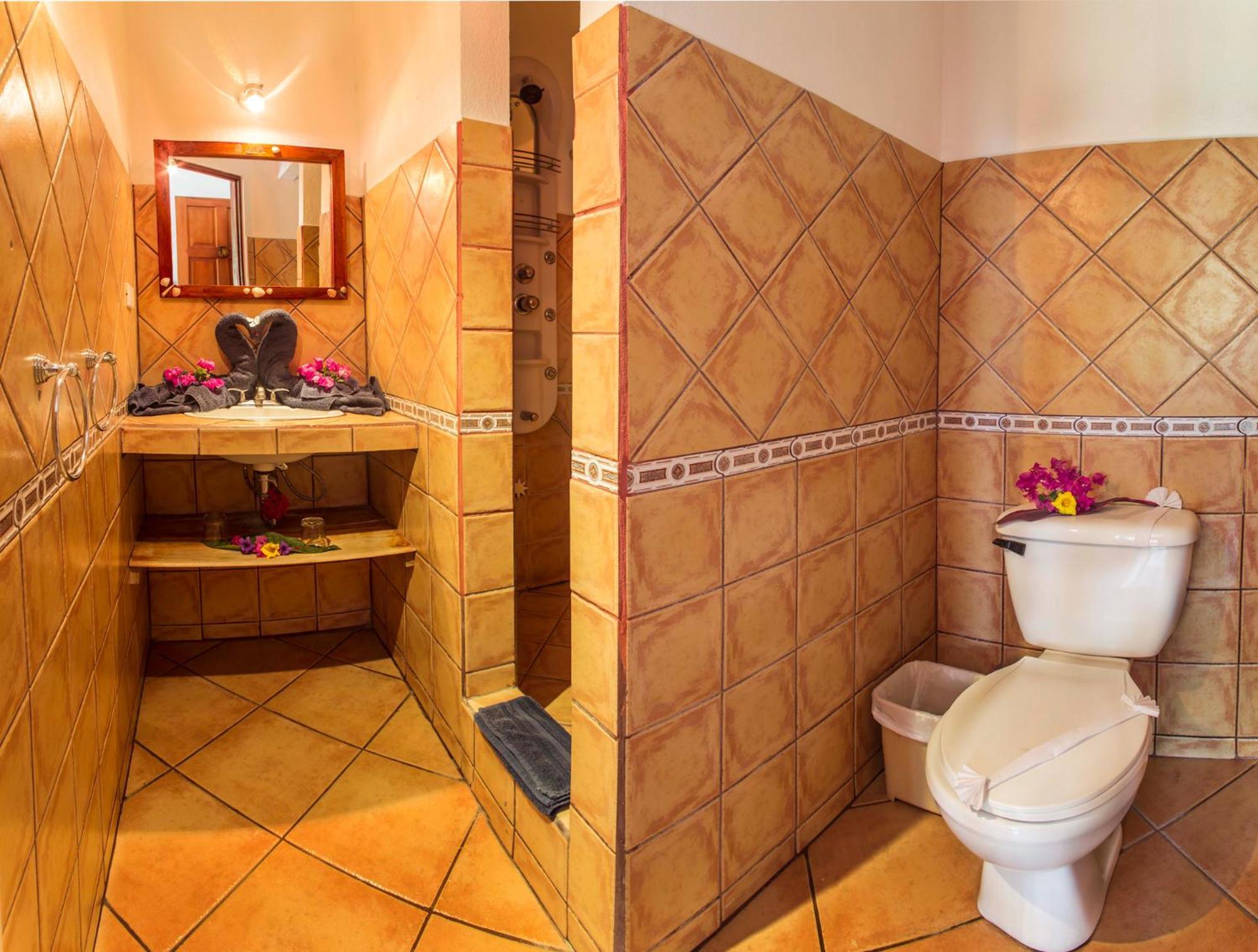 Hotel Laguna Del Cocodrilo Tamarindo Kültér fotó